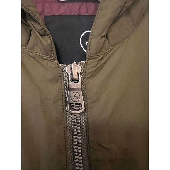 AETHER Lightweight Hooded Jacket – Olive/Maroon - Picture 3 of 16
